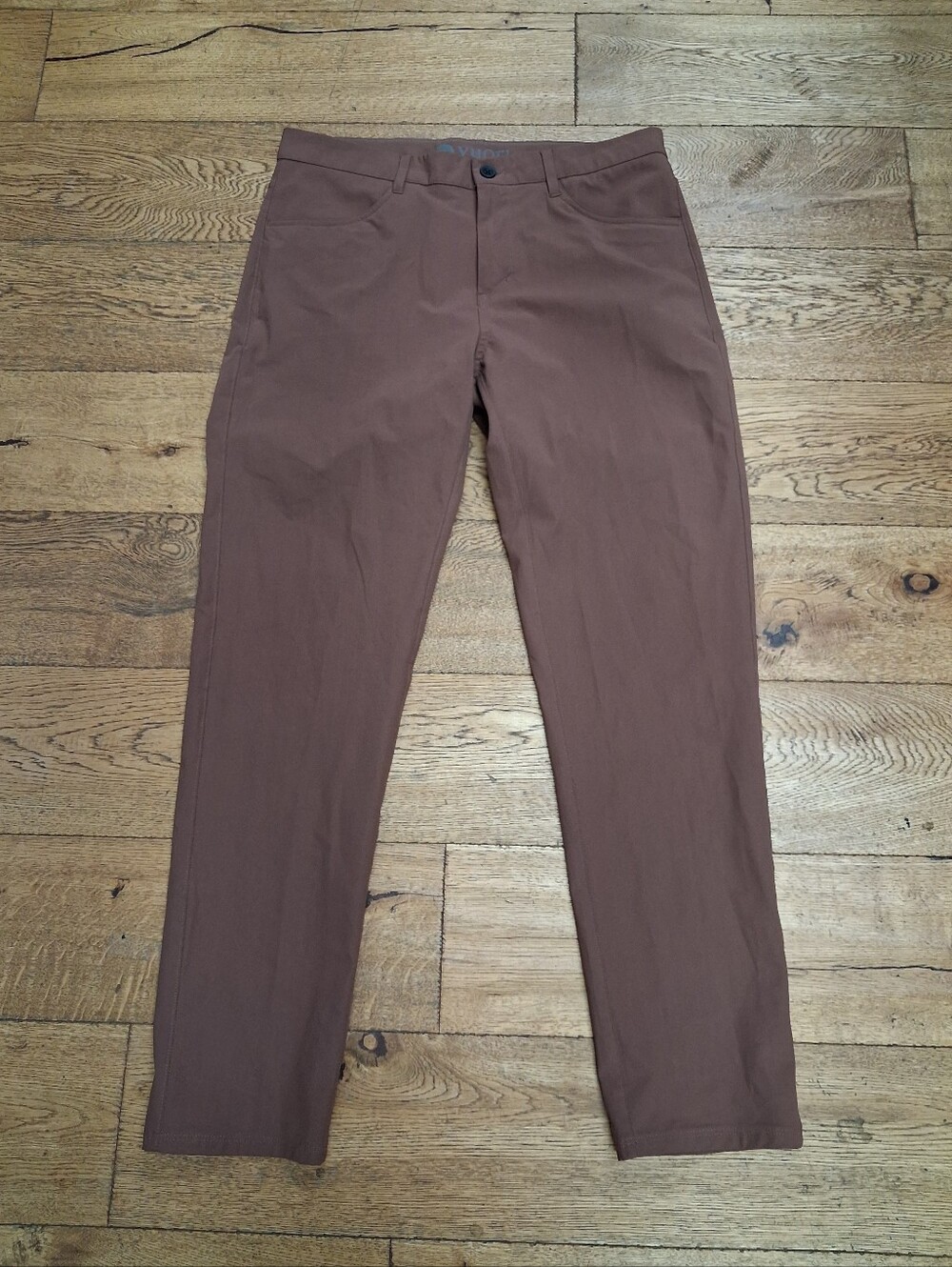 Vuori Meta Pant V430-S Pecan Men’s 32 Pocket Athletic Slim Chino